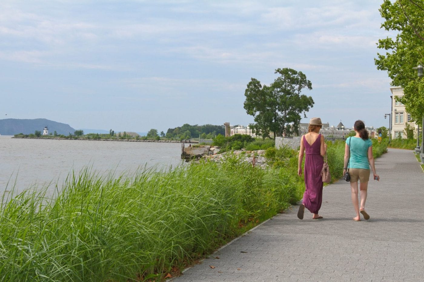 Scenic Hudson Riverwalk Park at Tarrytown