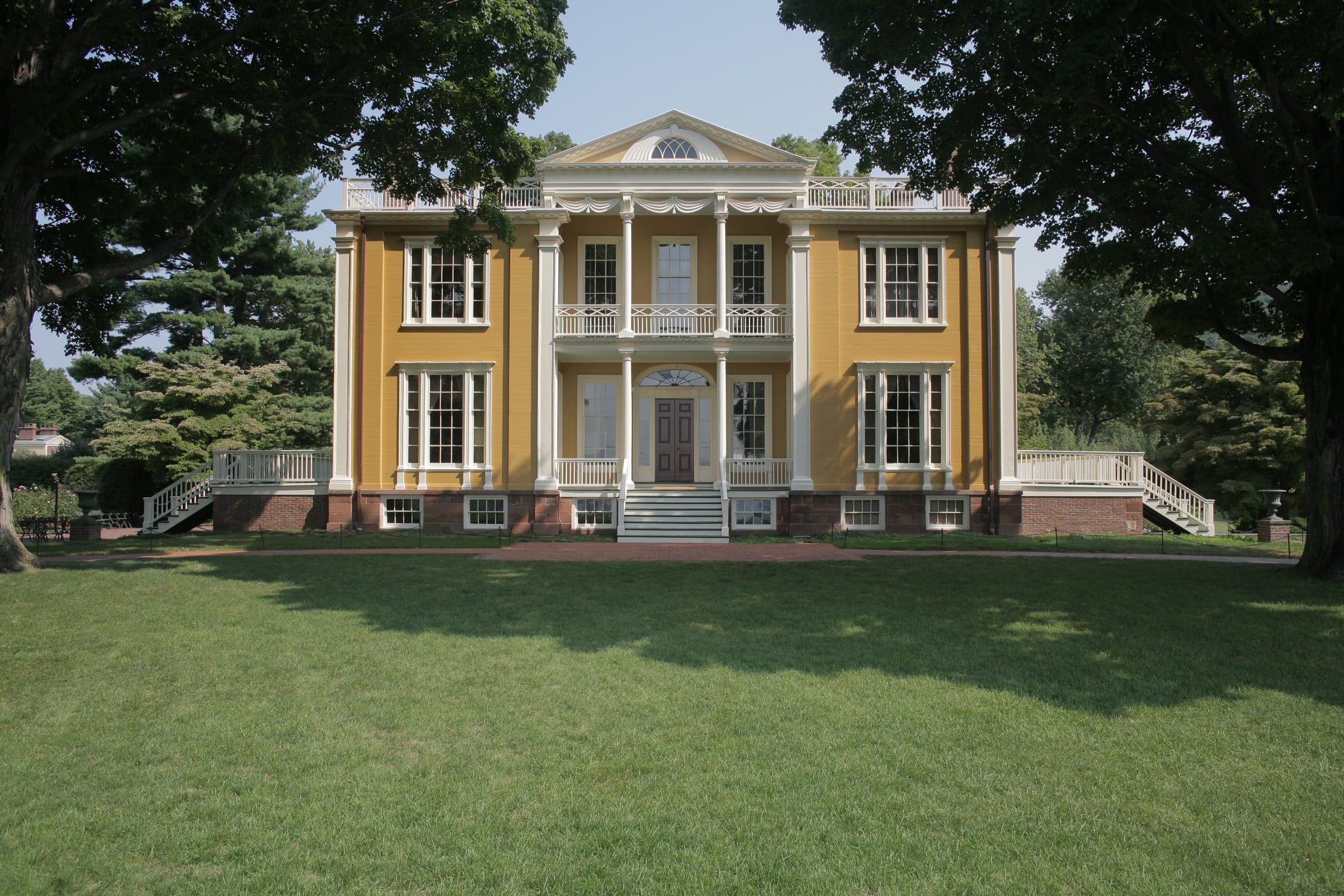 Boscobel Facade